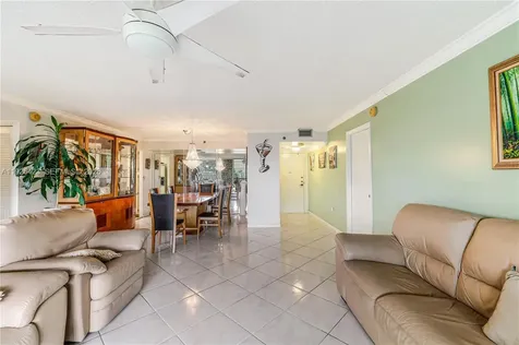 1100 Saint Charles Place Pembroke Pines FL 33026