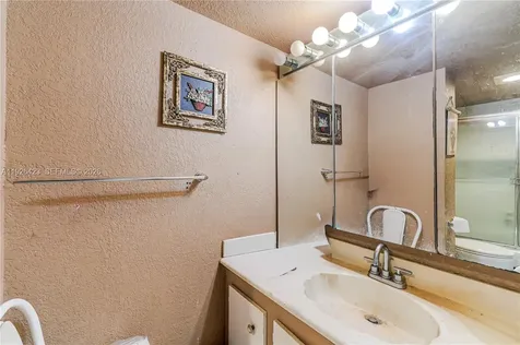 1100 Saint Charles Place Pembroke Pines FL 33026