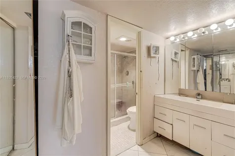 1100 Saint Charles Place Pembroke Pines FL 33026