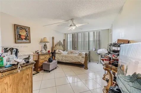1100 Saint Charles Place Pembroke Pines FL 33026