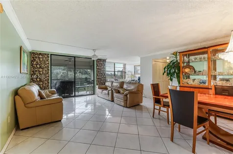 1100 Saint Charles Place Pembroke Pines FL 33026
