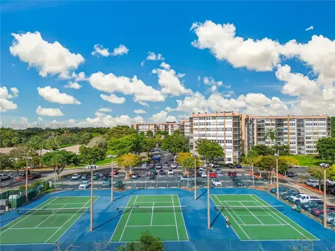 1100 Saint Charles Place Pembroke Pines FL 33026