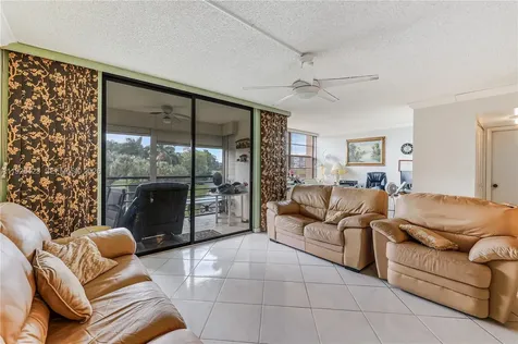 1100 Saint Charles Place Pembroke Pines FL 33026