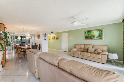 1100 Saint Charles Place Pembroke Pines FL 33026