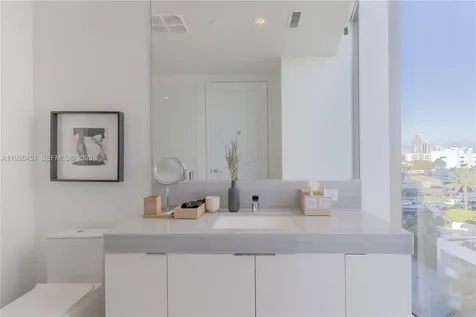 17975 Collins Avenue Sunny Isles Beach FL 33160