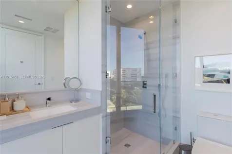 17975 Collins Avenue Sunny Isles Beach FL 33160