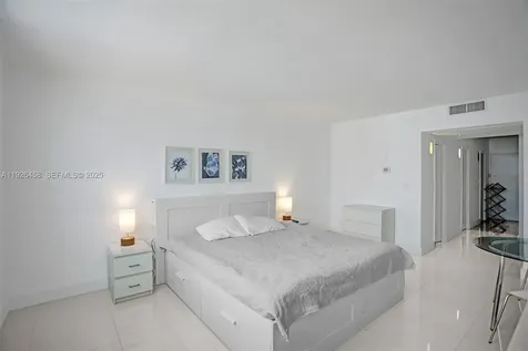 19370 Collins Avenue Sunny Isles Beach FL 33160