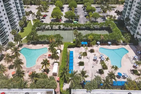 19370 Collins Avenue Sunny Isles Beach FL 33160