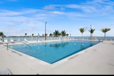 10877 Overseas Highway Marathon FL 33050