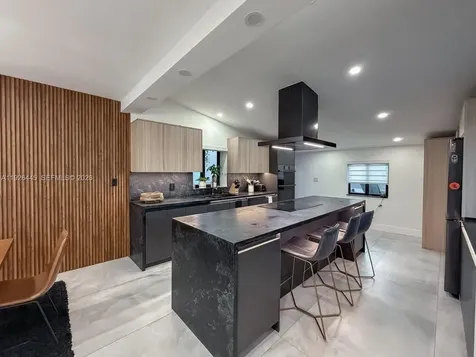 7840 SW 18th Terrace Miami FL 33155