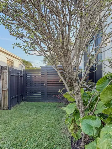7840 SW 18th Terrace Miami FL 33155