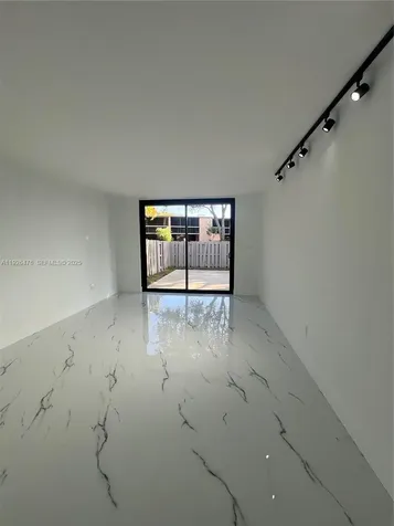 20610 NE 7th Court Miami FL 33179