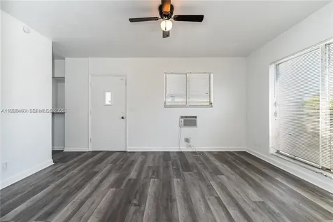 51 27th Court N Boynton Beach FL 33435