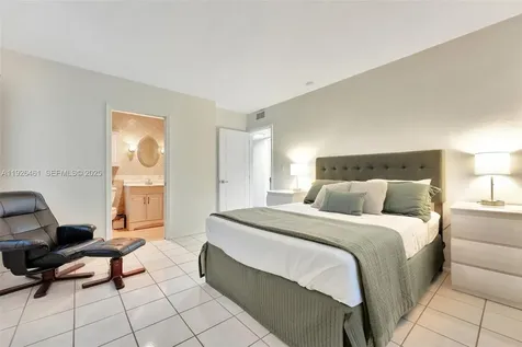 221 SE 9th Avenue Pompano Beach FL 33060