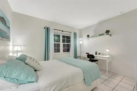 221 SE 9th Avenue Pompano Beach FL 33060