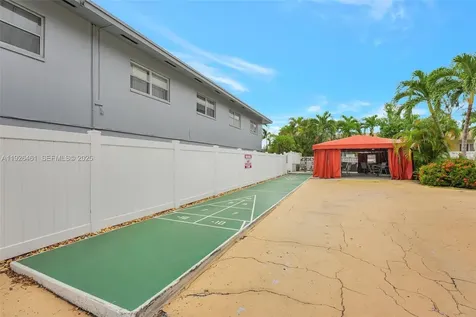 221 SE 9th Avenue Pompano Beach FL 33060