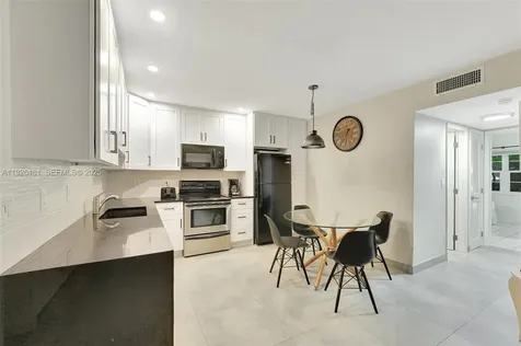 221 SE 9th Avenue Pompano Beach FL 33060
