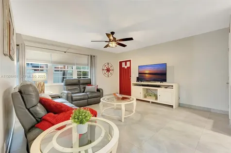 221 SE 9th Avenue Pompano Beach FL 33060