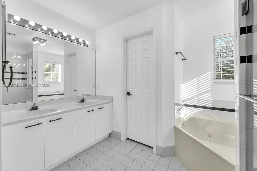 1450 Weeping Willow Way Hollywood FL 33019