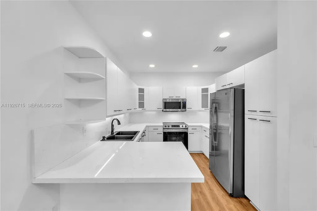 1450 Weeping Willow Way Hollywood FL 33019