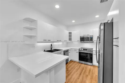 1450 Weeping Willow Way Hollywood FL 33019