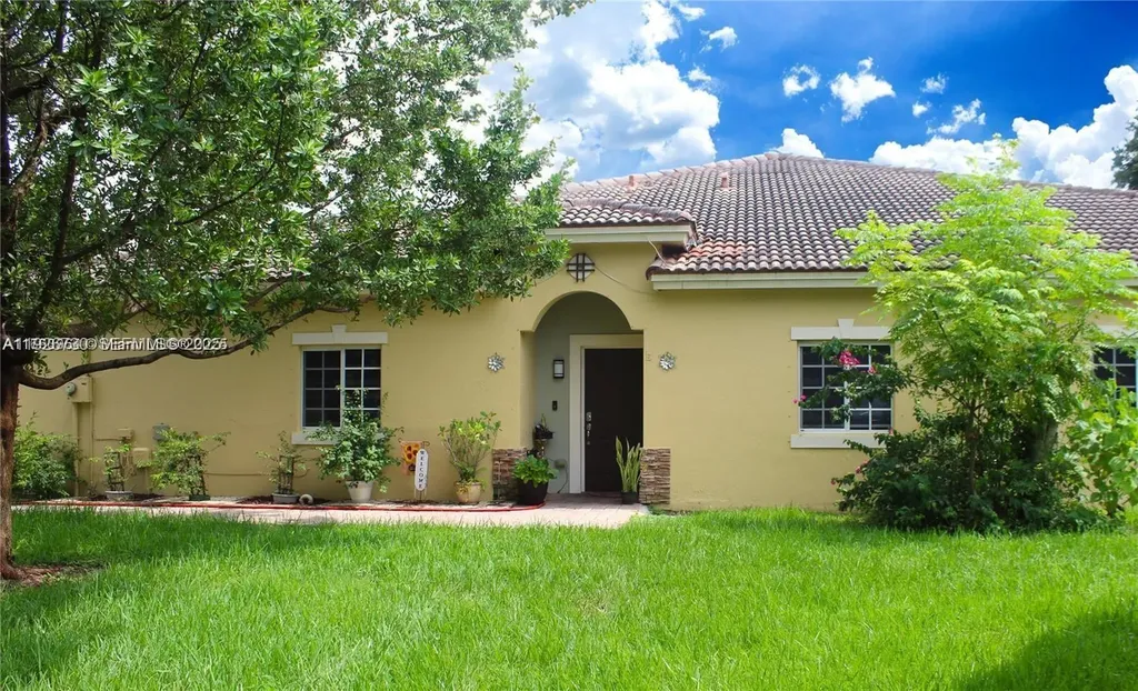 1209 NE 32nd Avenue Homestead FL 33033