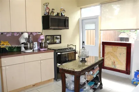1209 NE 32nd Avenue Homestead FL 33033
