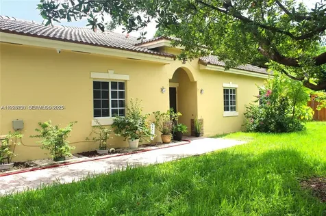 1209 NE 32nd Avenue Homestead FL 33033