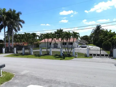 165 SW 130th Avenue Miami FL 33184