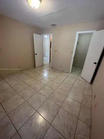 2846 S University Drive Davie FL 33328
