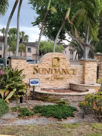 2846 S University Drive Davie FL 33328
