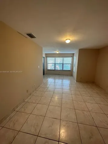 2846 S University Drive Davie FL 33328