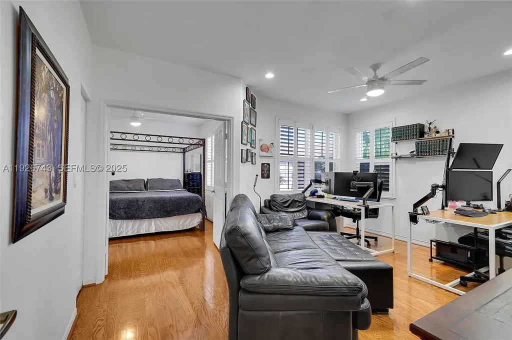 1135 Satinleaf Street Hollywood FL 33019