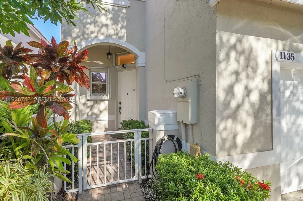 1135 Satinleaf Street Hollywood FL 33019