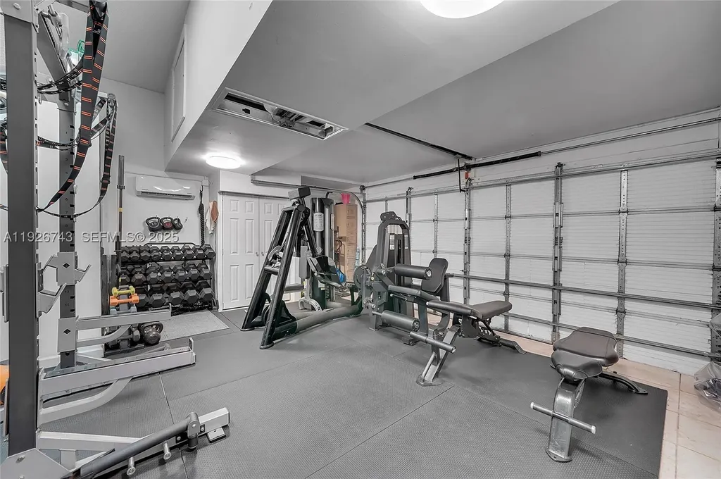 1135 Satinleaf Street Hollywood FL 33019
