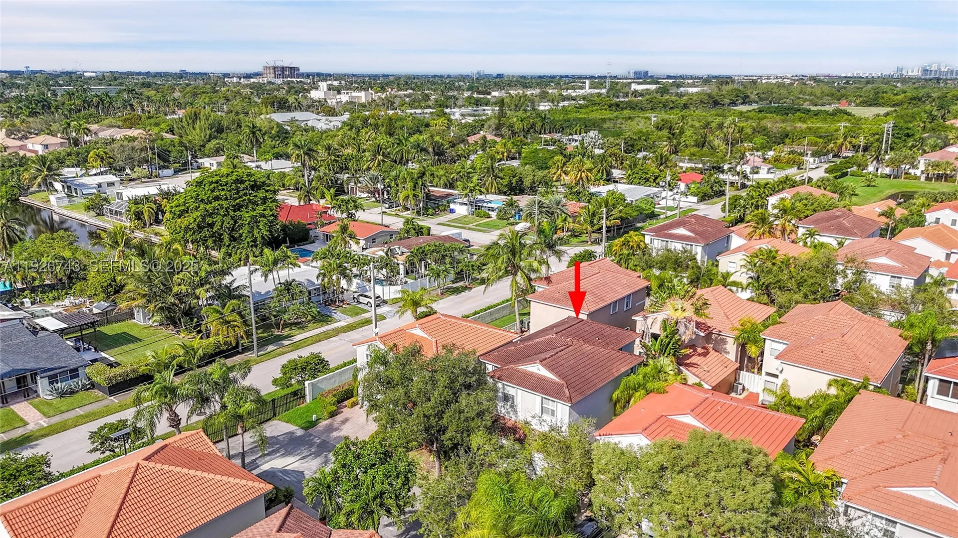 1135 Satinleaf Street Hollywood FL 33019