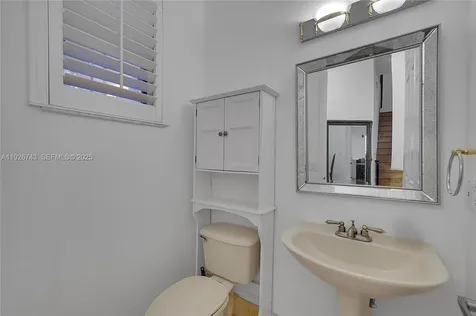 1135 Satinleaf Street Hollywood FL 33019