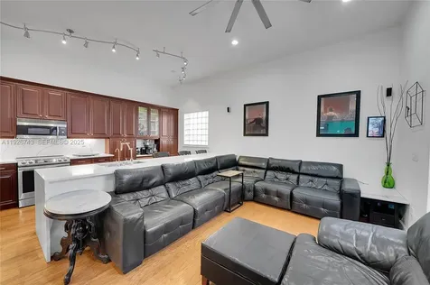 1135 Satinleaf Street Hollywood FL 33019