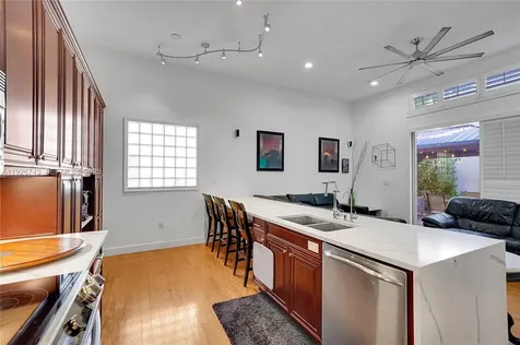 1135 Satinleaf Street Hollywood FL 33019