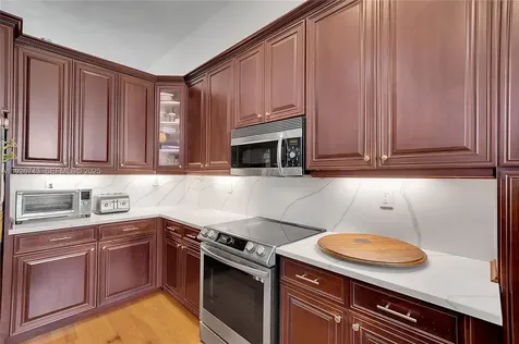 1135 Satinleaf Street Hollywood FL 33019