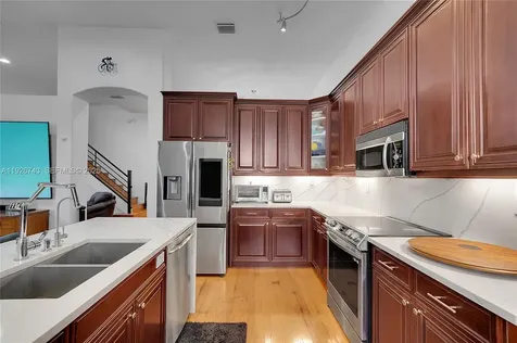 1135 Satinleaf Street Hollywood FL 33019