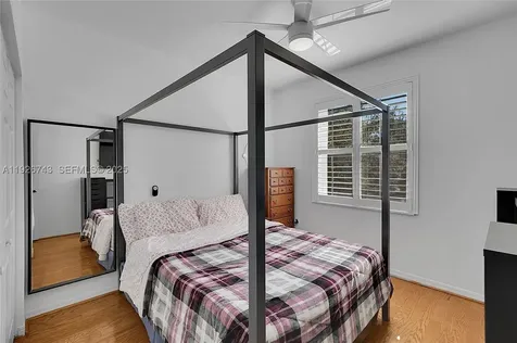 1135 Satinleaf Street Hollywood FL 33019