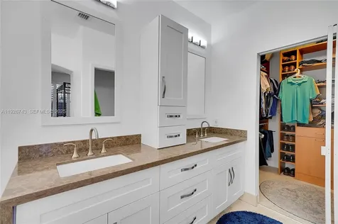 1135 Satinleaf Street Hollywood FL 33019