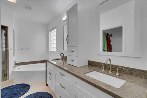 1135 Satinleaf Street Hollywood FL 33019