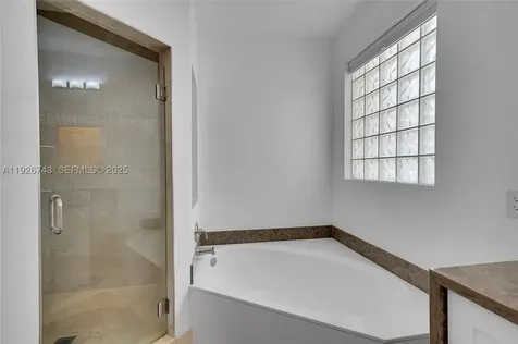 1135 Satinleaf Street Hollywood FL 33019