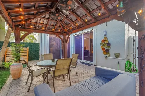 1135 Satinleaf Street Hollywood FL 33019
