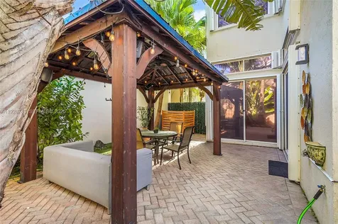 1135 Satinleaf Street Hollywood FL 33019