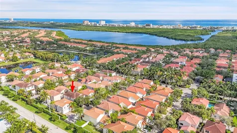 1135 Satinleaf Street Hollywood FL 33019