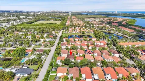 1135 Satinleaf Street Hollywood FL 33019