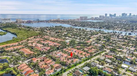 1135 Satinleaf Street Hollywood FL 33019